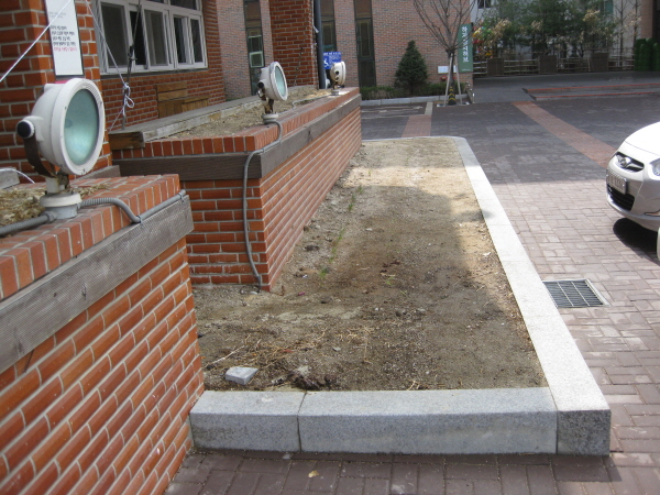 1. 하자 정문 텃밭 .JPG